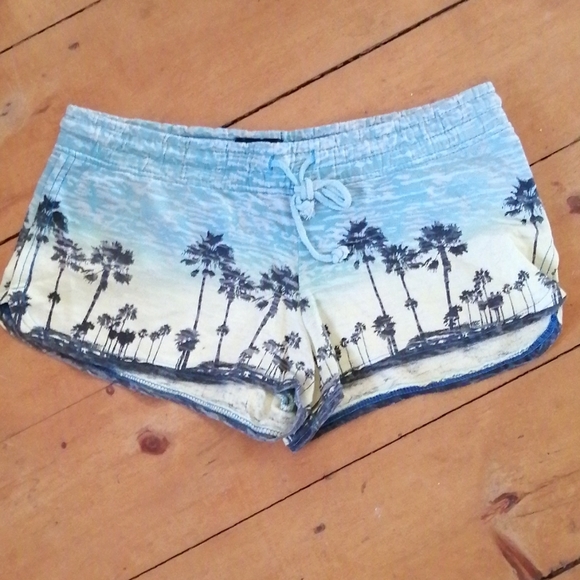 Derek Heart Pants - 2/$20 Derek heart shorts